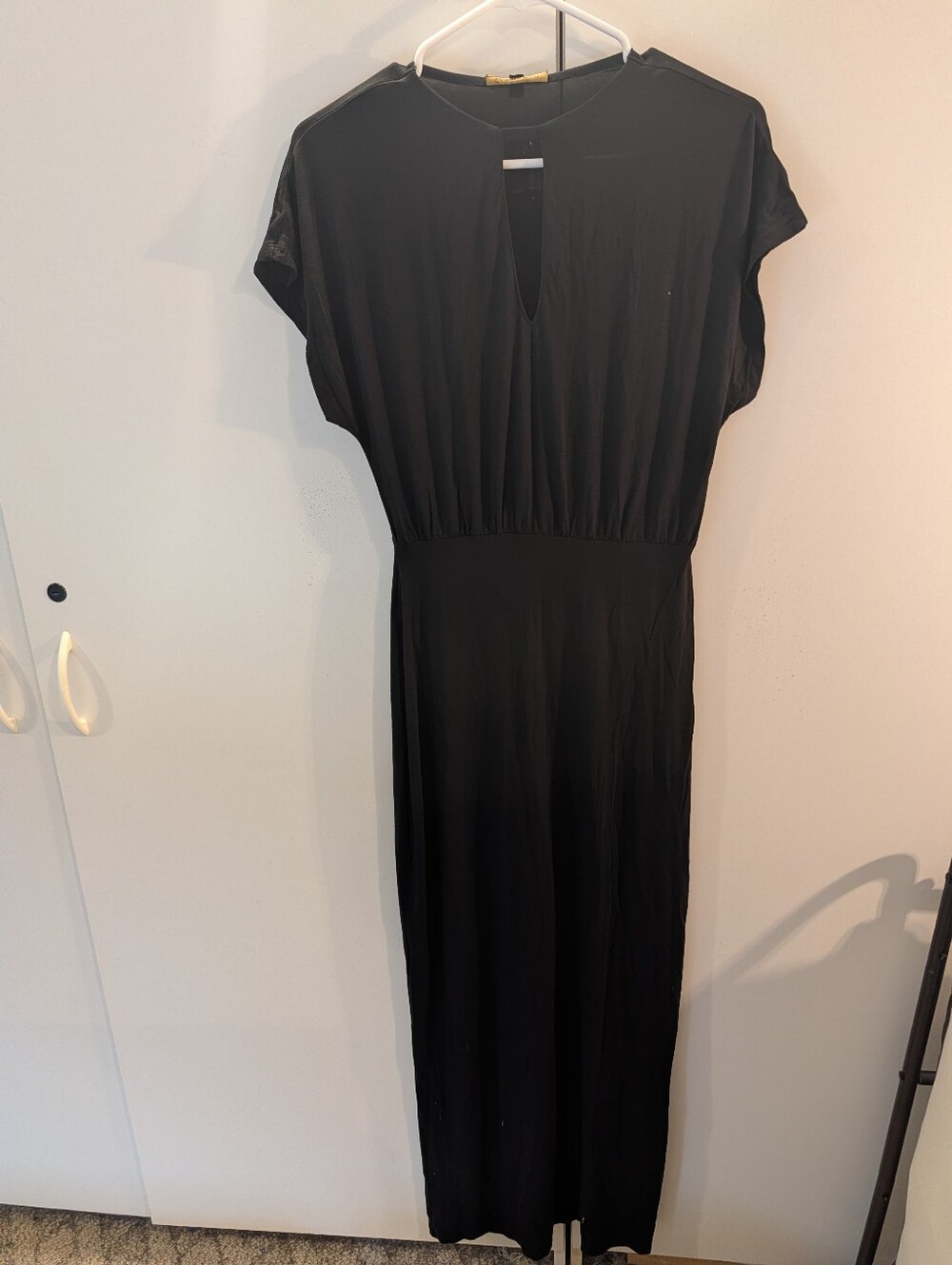 Capsule Woman's XS Elegant Black Keyhole Sleeveless Maxi Dress NWT